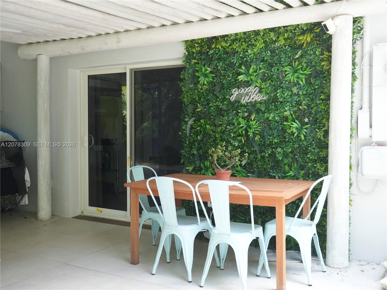 12015 NE 10 Av photo 38