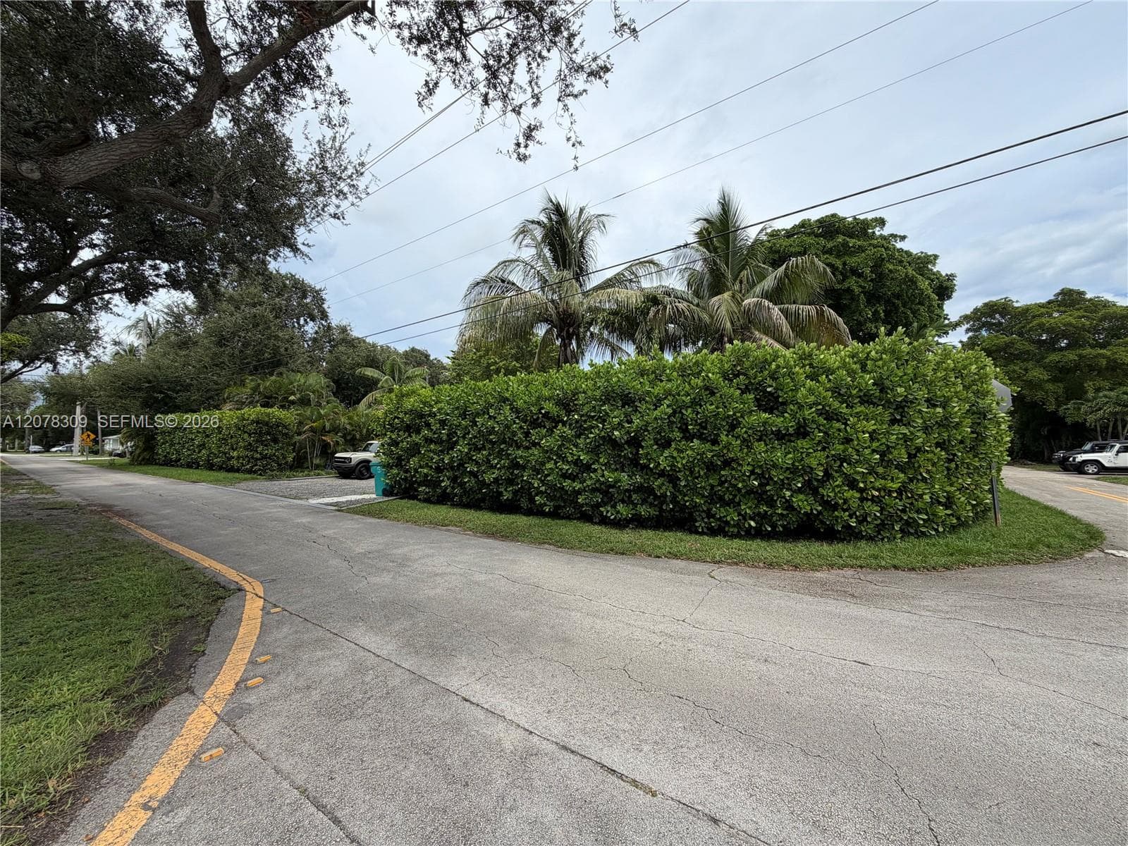 12015 NE 10 Av photo 40