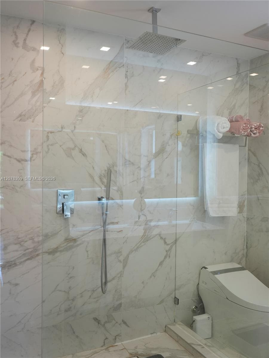 12015 NE 10 Av photo 29