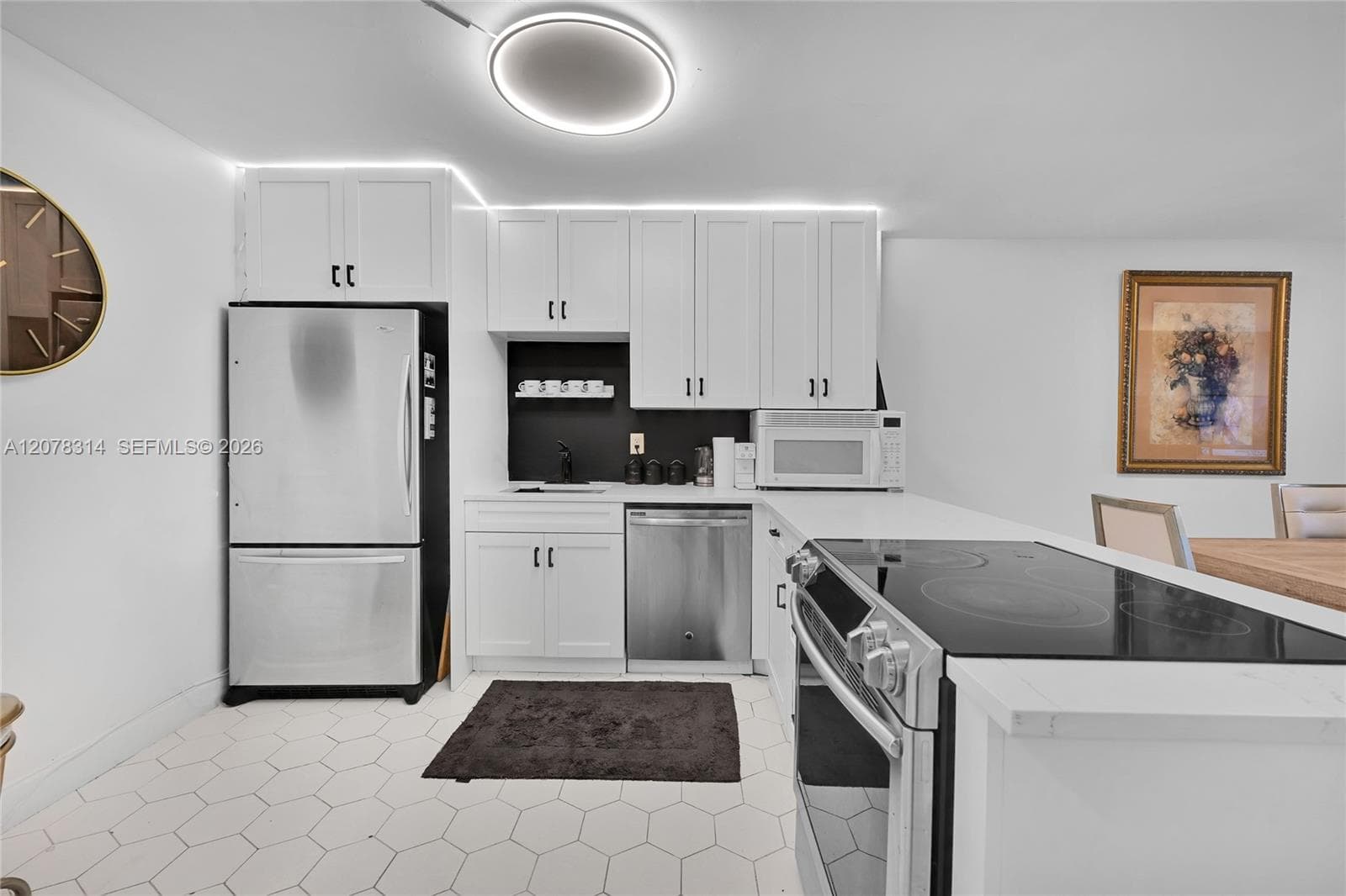 TOWERS OF OCEANVIEW EAST · #605 in Hallandale Beach - Photo 4