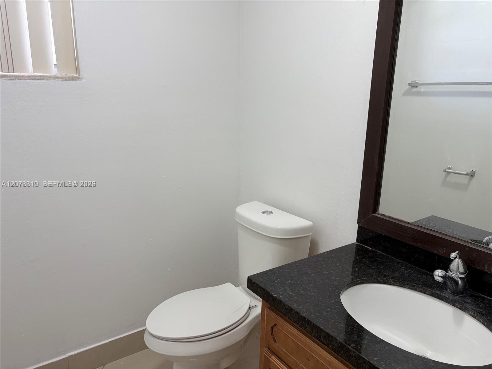 1/2 BATH