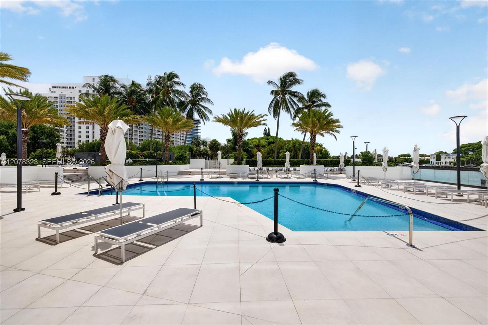 TowerHouse Condo · #702 in Miami Beach - Photo 53