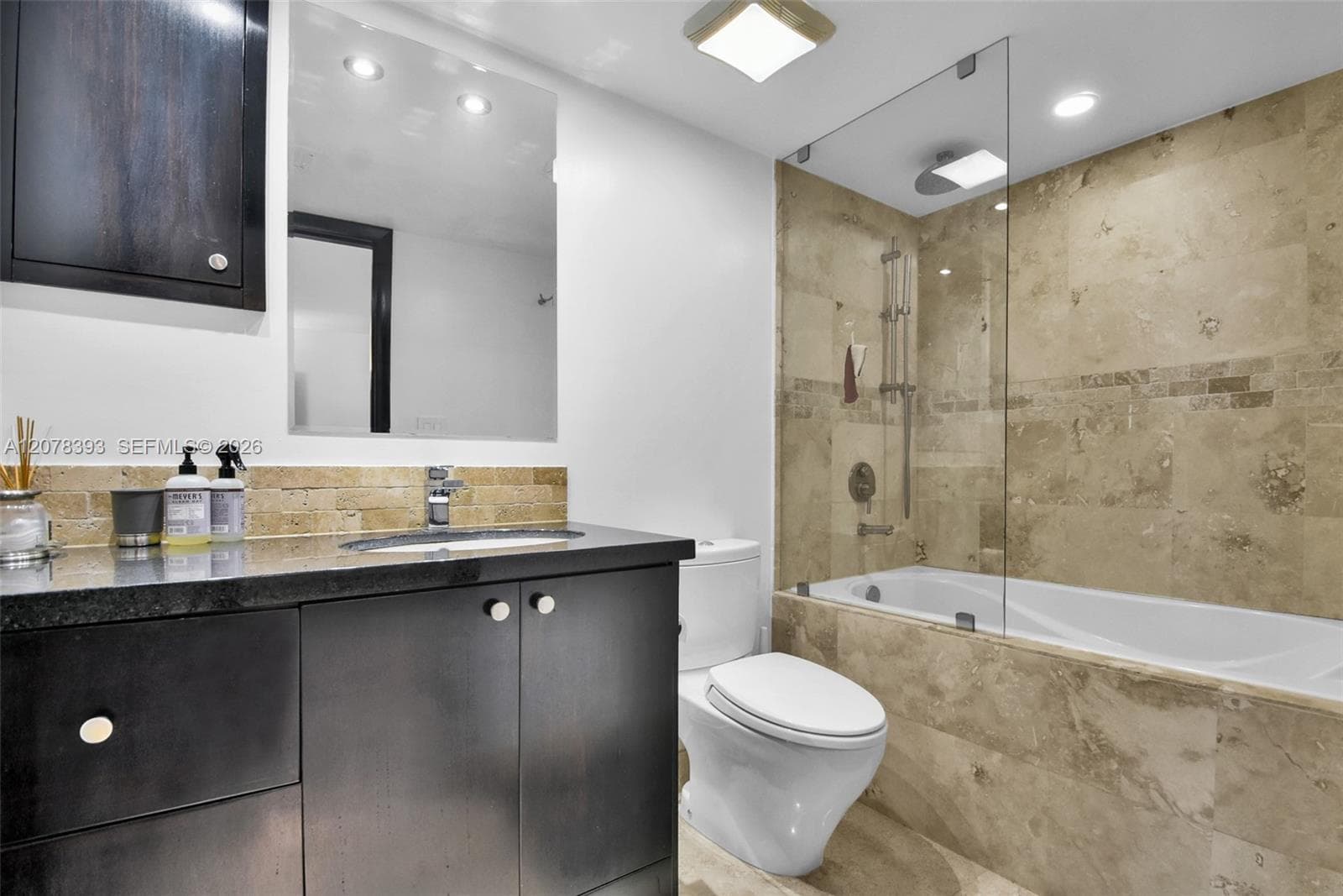 THE RIVIERA CONDO · #1711 in Miami Beach - Photo 17