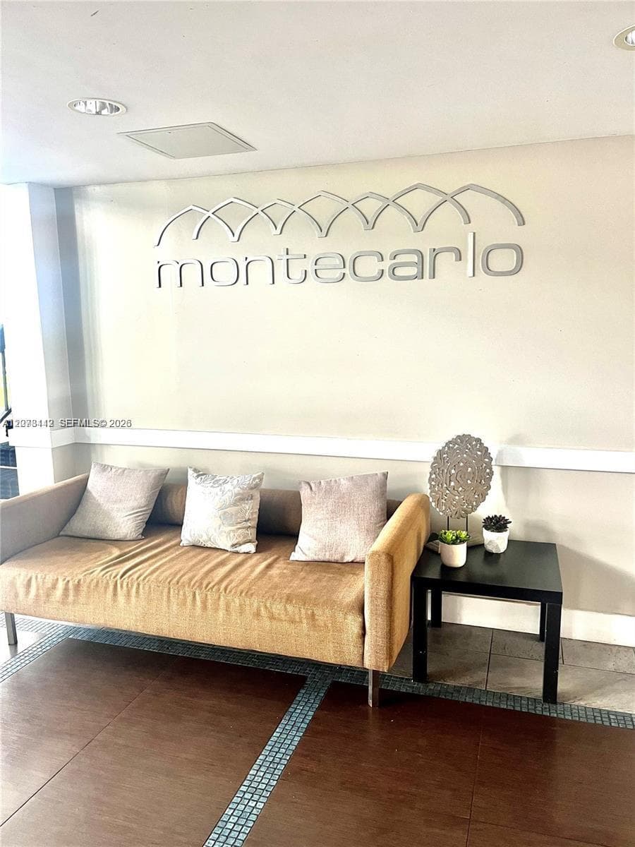 MONTECARLO · #C112 in Miami - Photo 30
