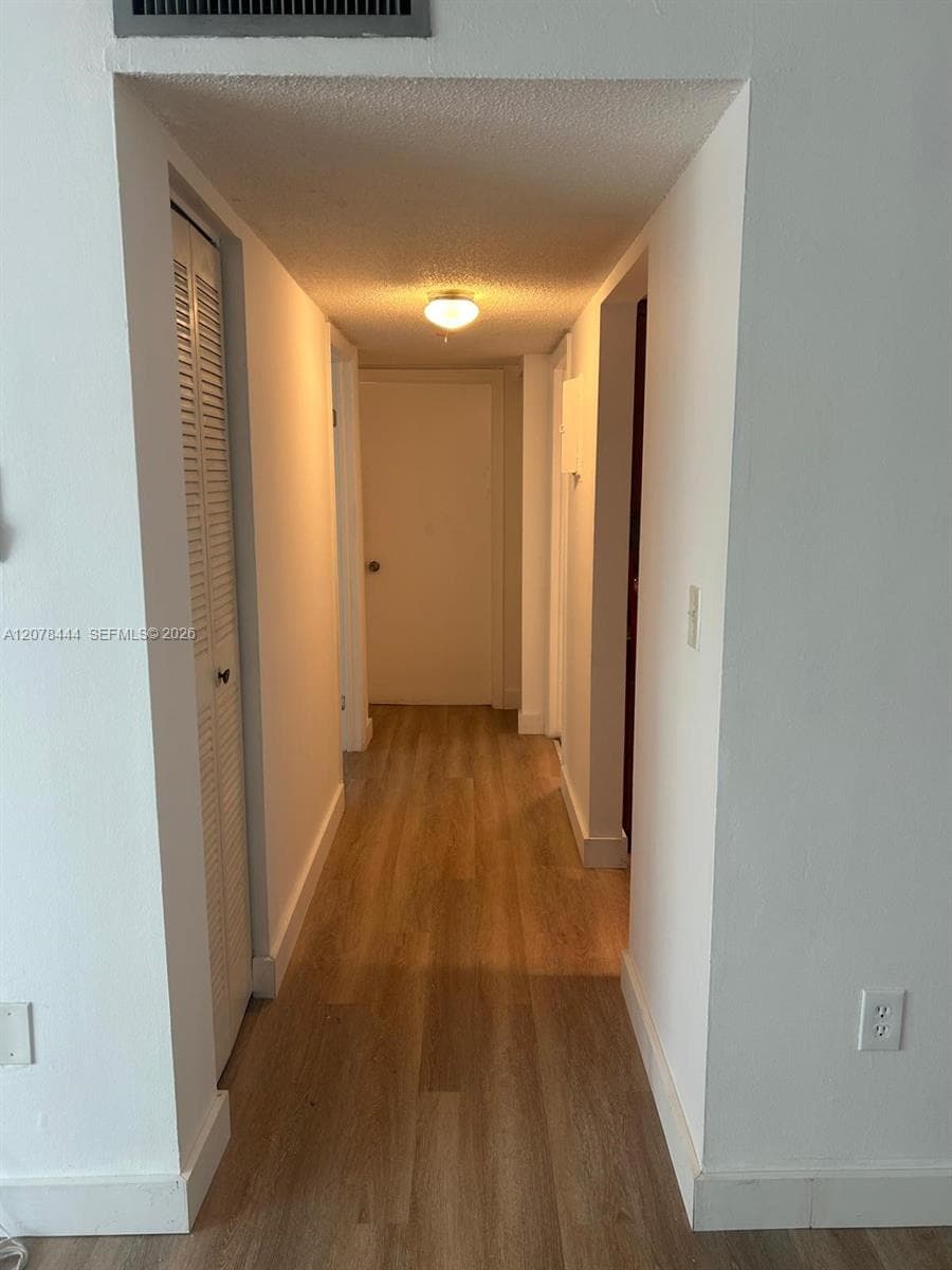 BAYVIEW GARDENS CONDO · #405 in Miami Beach - Photo 7