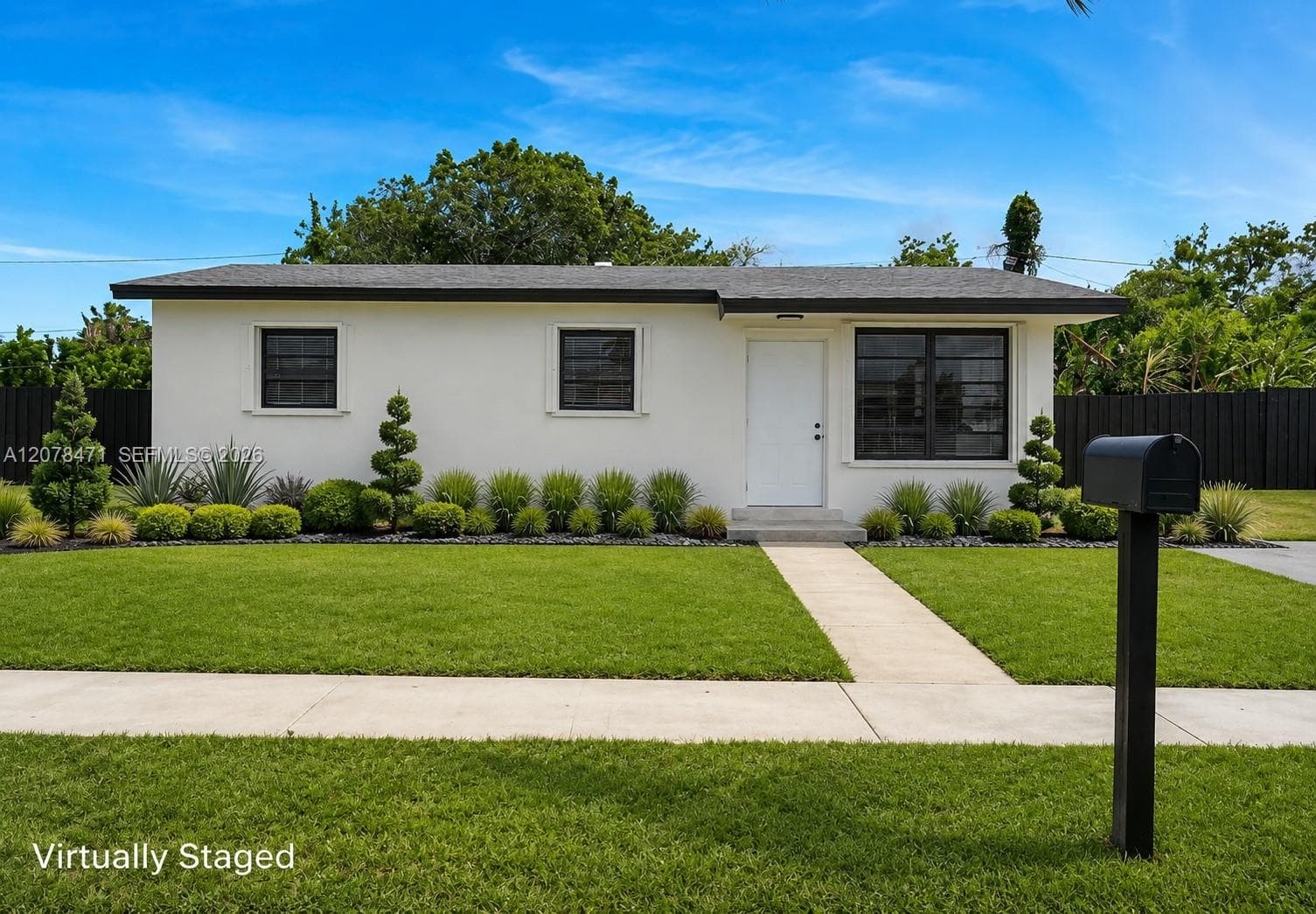 10720 SW 147th St photo 1