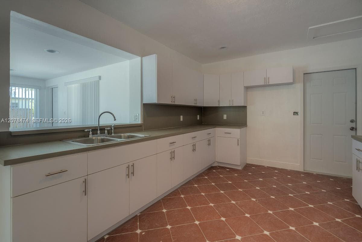 160 NW 199th St #1 photo 6