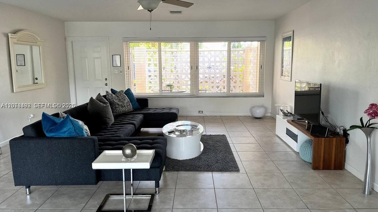 2424 SE 9th St #2424 photo 14