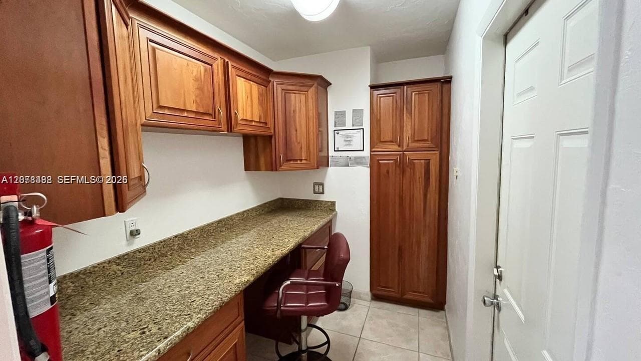 2424 SE 9th St #2424 photo 18