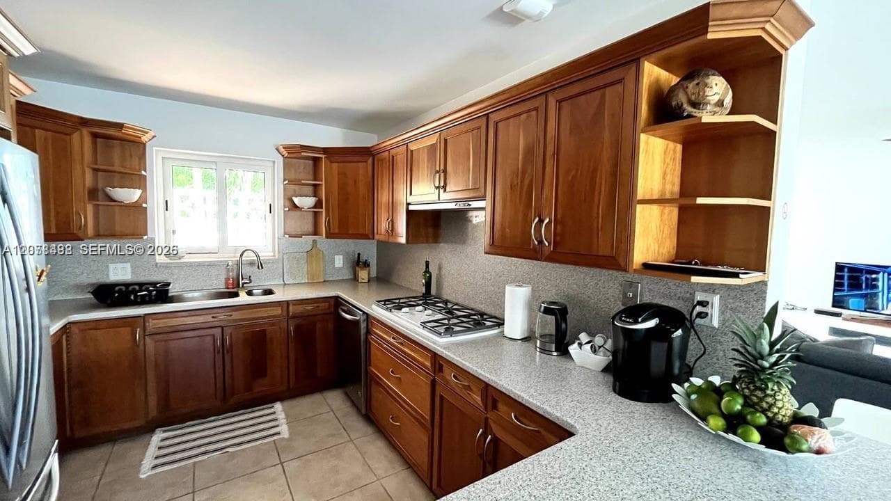 2424 SE 9th St #2424 photo 21