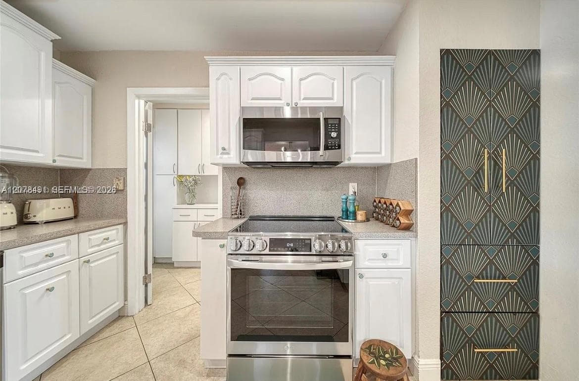 13267 SW 9th Ln photo 12
