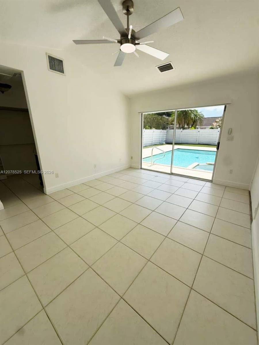 14045 SW 103rd Ter photo 18