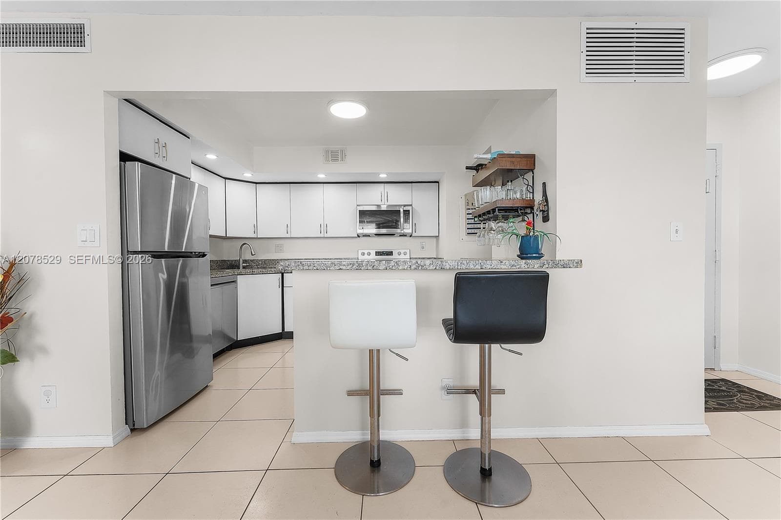 Bayview Towers Condo · #B605 in North Miami - Photo 14