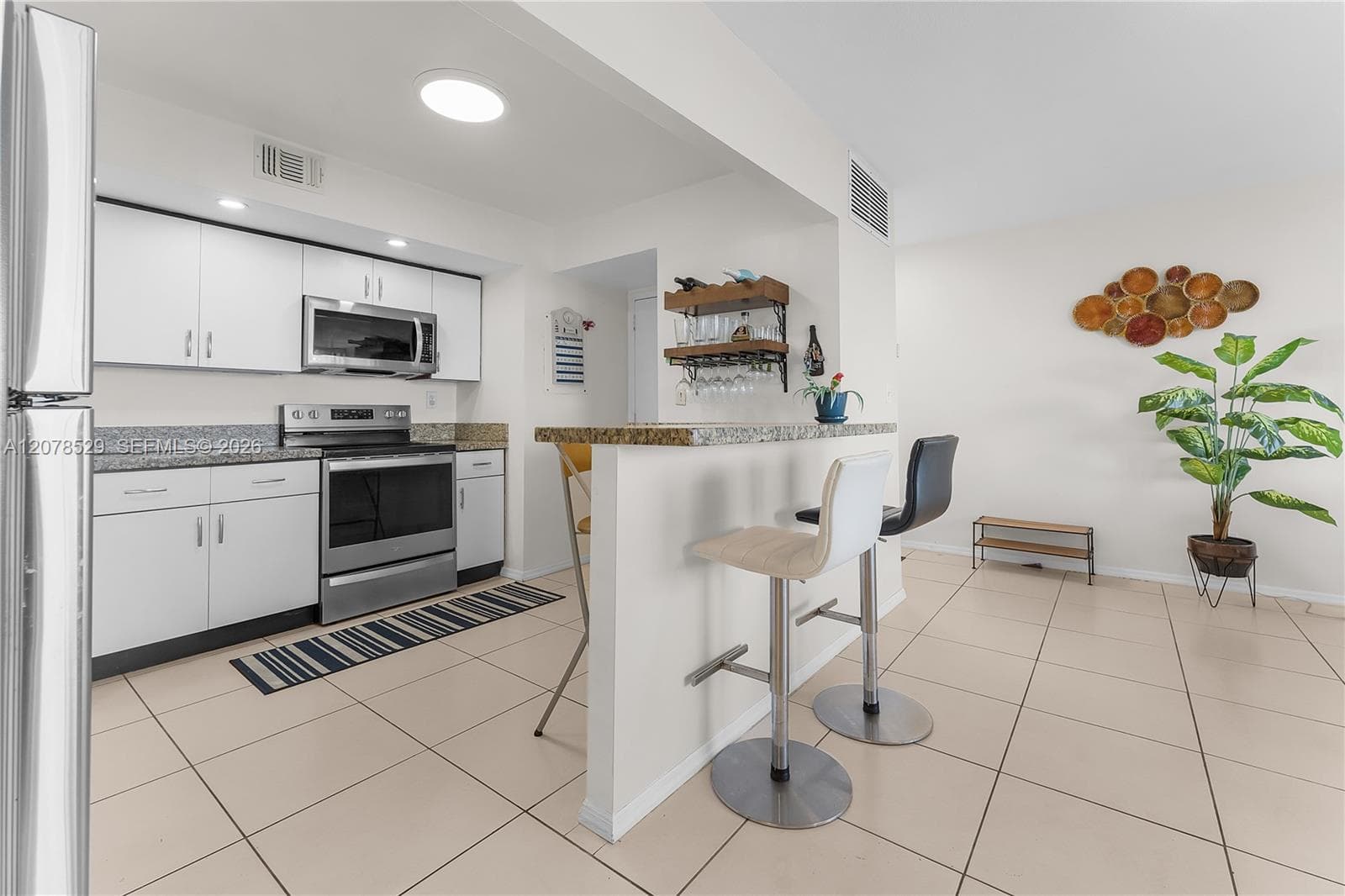 Bayview Towers Condo · #B605 in North Miami - Photo 15