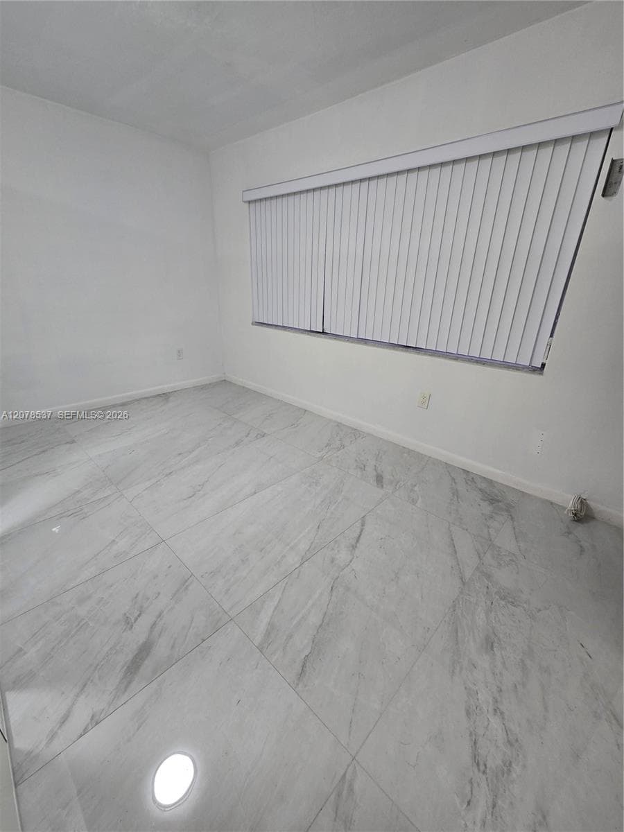 FIRST HORIZONS CONDO · #105-B in Miami - Photo 4