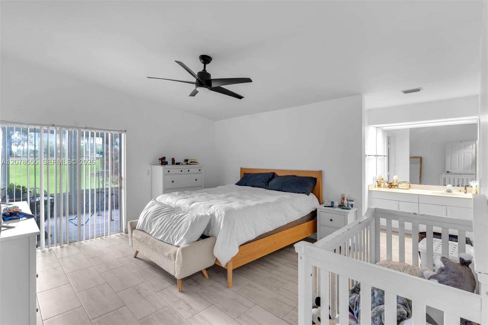 527 SE 27th Dr photo 17