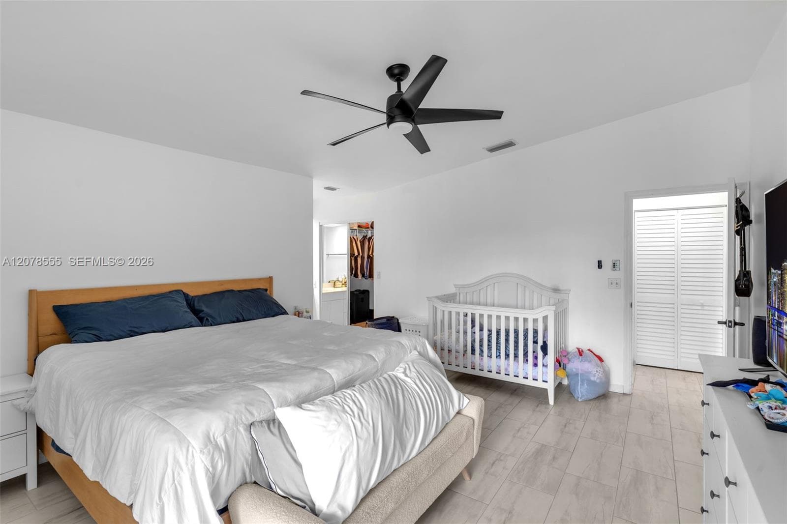 527 SE 27th Dr photo 18