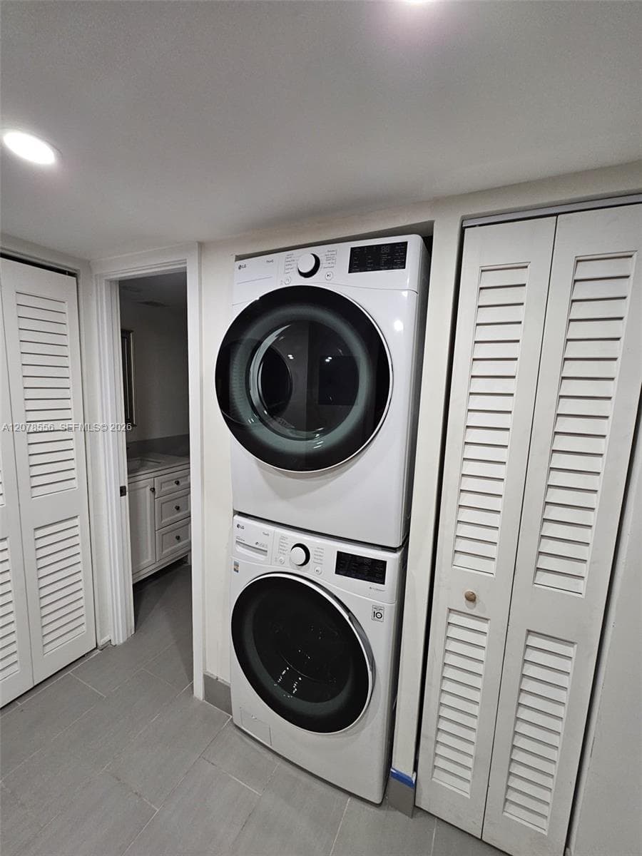 WATERVIEW CONDO APTS · #203 in Miami Beach - Photo 8