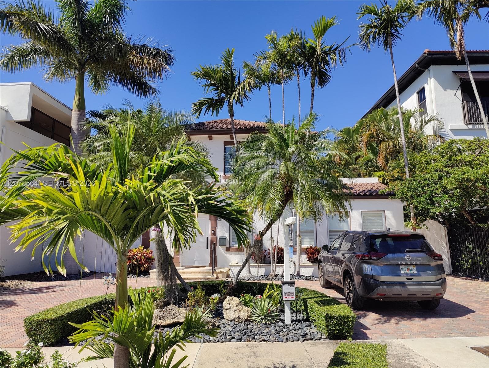 1823 S Bayshore Ln photo 6