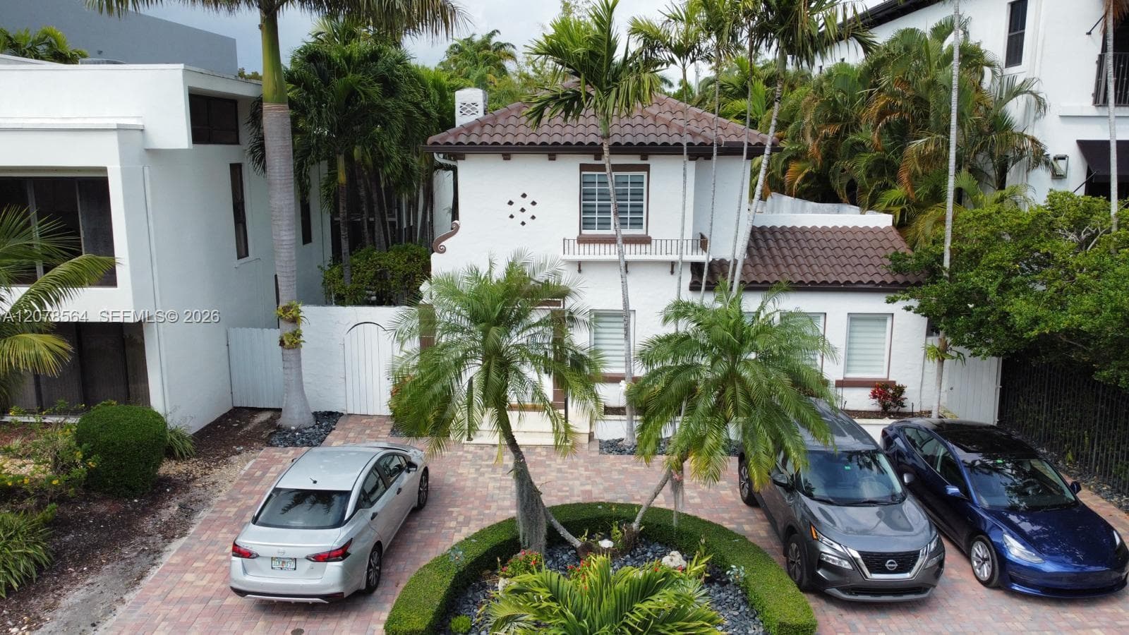 1823 S Bayshore Ln photo 8