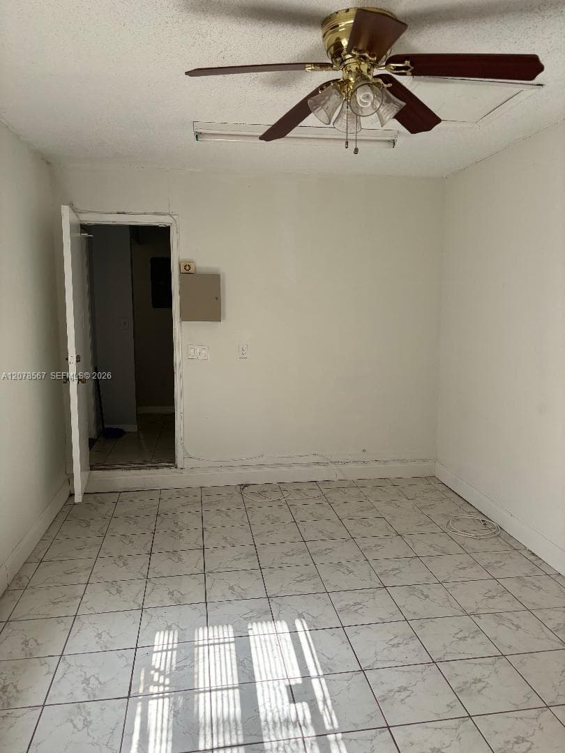 1157 NE 210th Ter #1157 photo 6