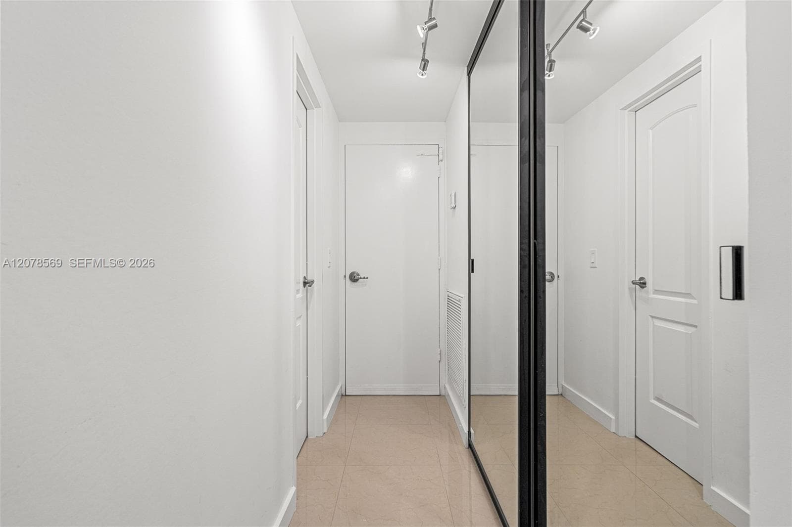 PARKVIEW POINT CONDO · #1R in Miami Beach - Photo 17