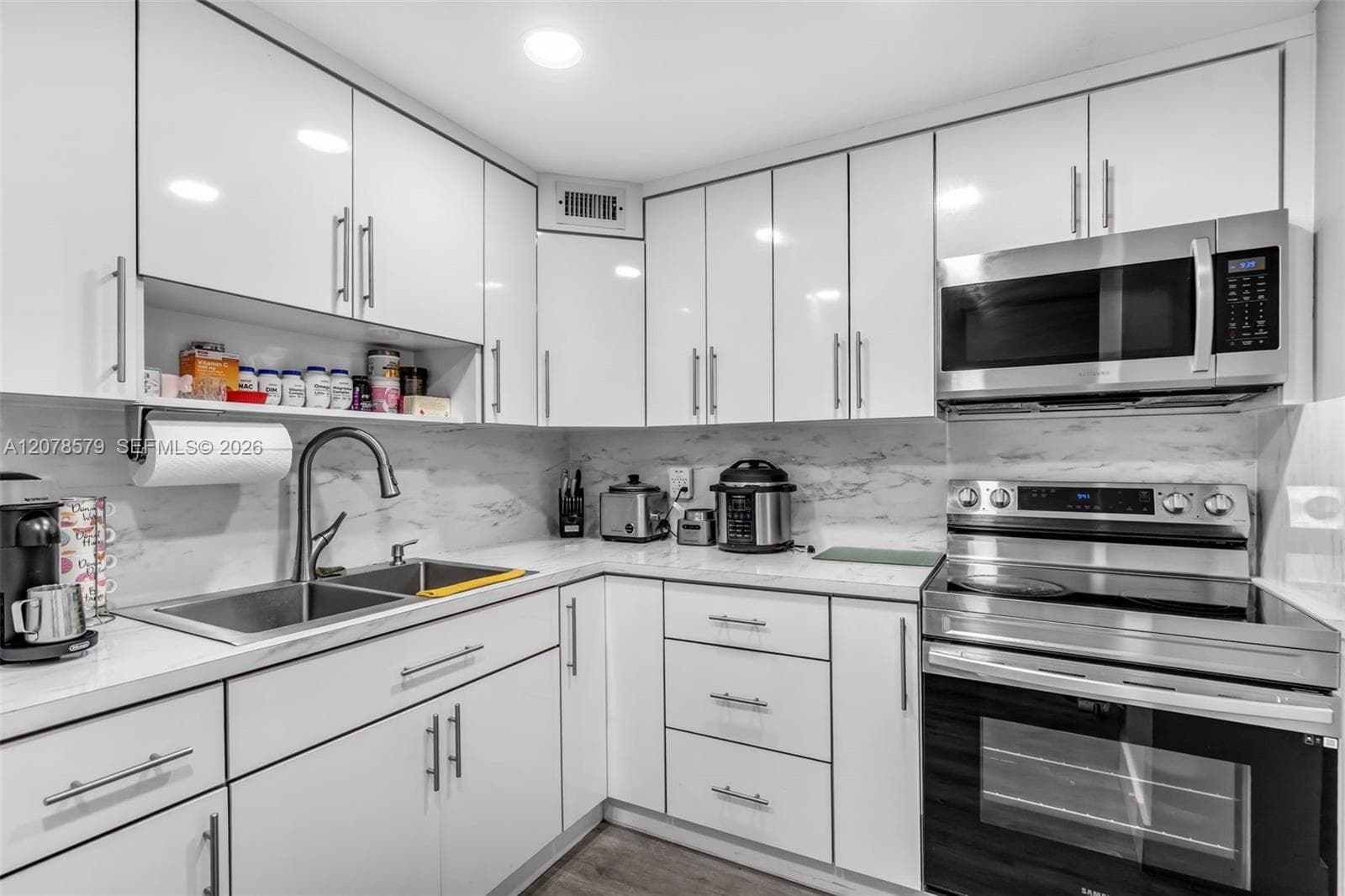 IMPERIAL TERRACES CONDO · #401 in Hialeah - Photo 12