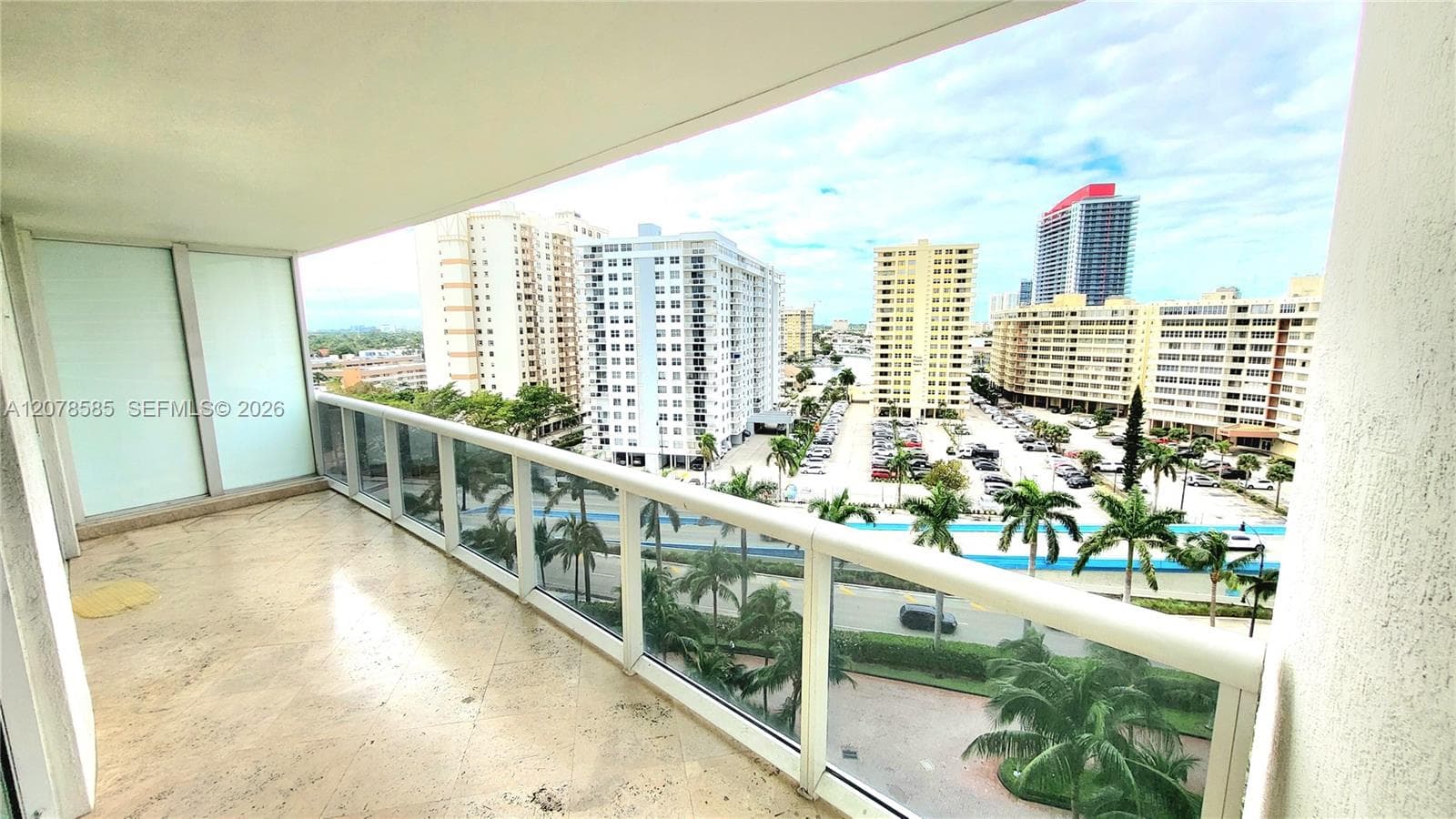 BEACH CLUB CONDO · #909 in Hallandale Beach - Photo 15