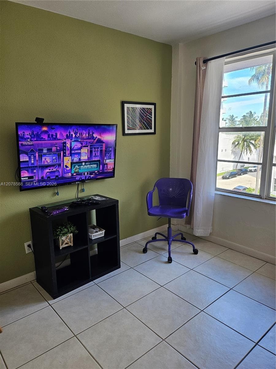 THE MADISON CONDO · #4B in Miami Beach - Photo 5