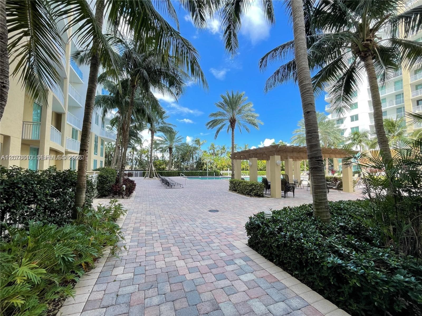 DUO CONDOMINIUM EAST · #1408E in Hallandale Beach - Photo 27