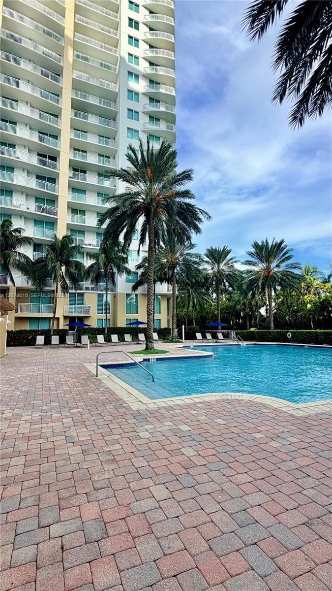 DUO CONDOMINIUM EAST · #1408E in Hallandale Beach - Photo 34