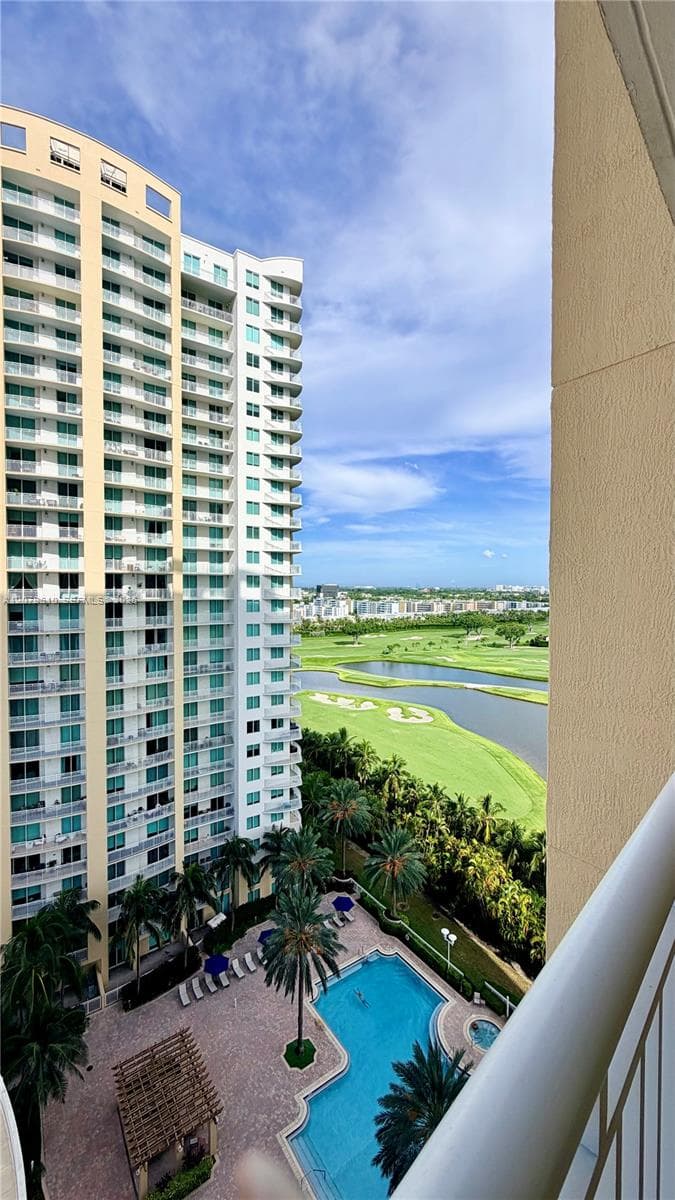 DUO CONDOMINIUM EAST · #1408E in Hallandale Beach - Photo 18