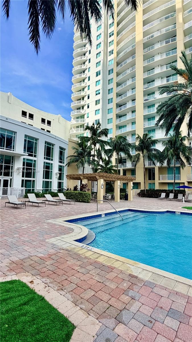 DUO CONDOMINIUM EAST · #1408E in Hallandale Beach - Photo 35