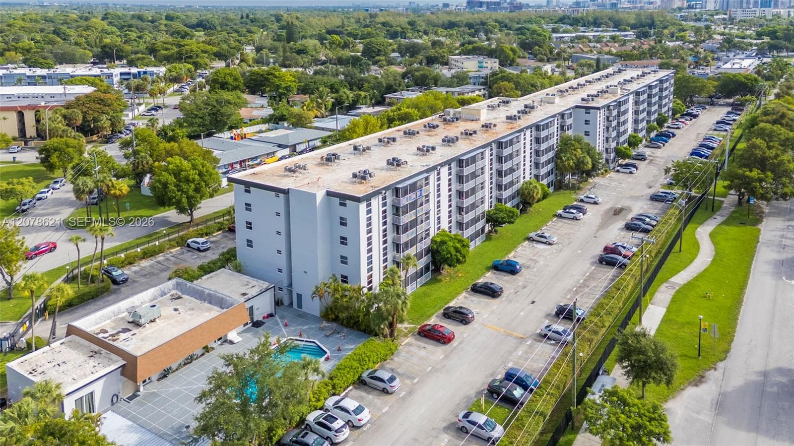 WOODSIDE APTS CONDO · #A626 in North Miami Beach - Photo 17