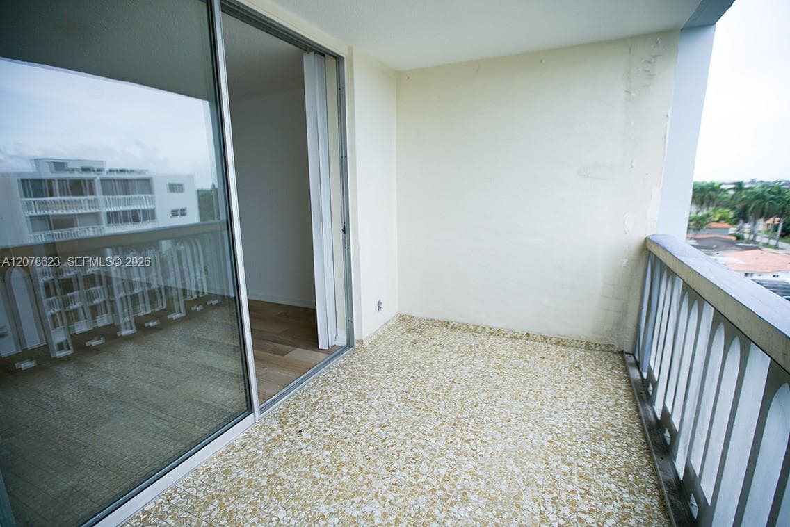 MEADOWBROOK TOWERS CONDO · #703 in Hallandale Beach - Photo 10
