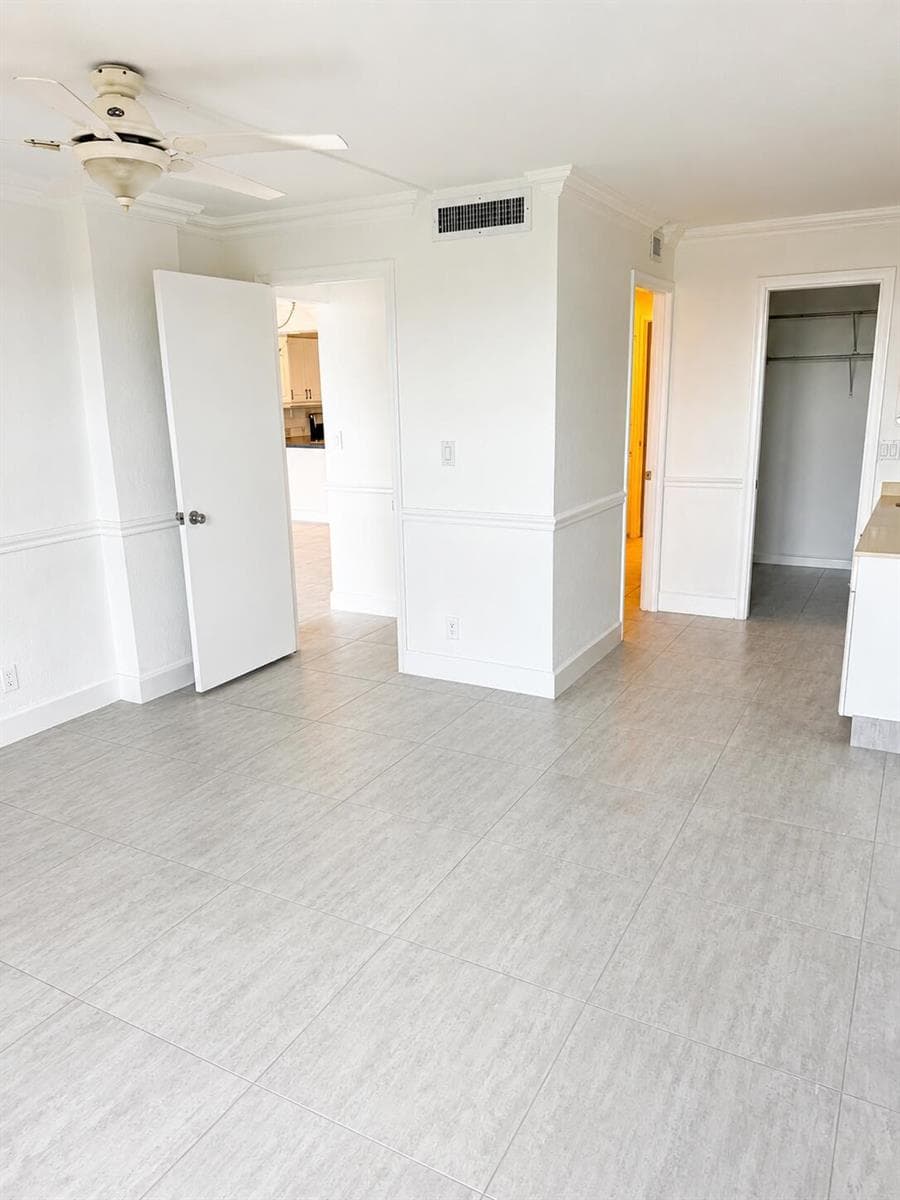 7 Royal Palm Way (1)
