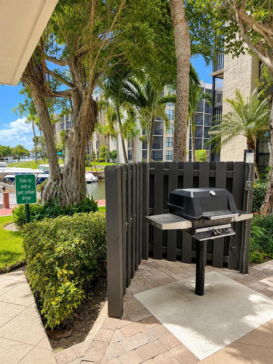 7 Royal Palm Way (9)