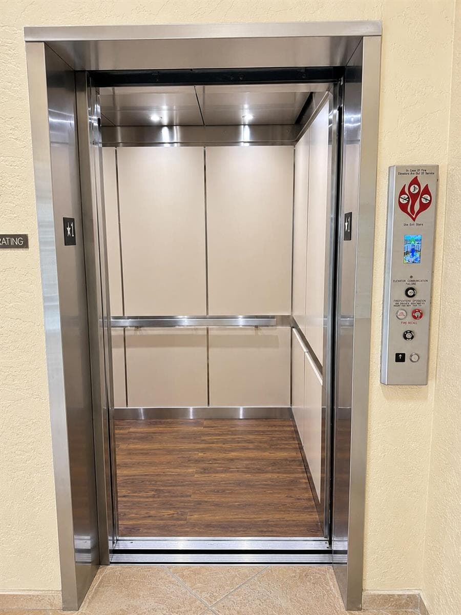 7 Royal Palm Way (22)