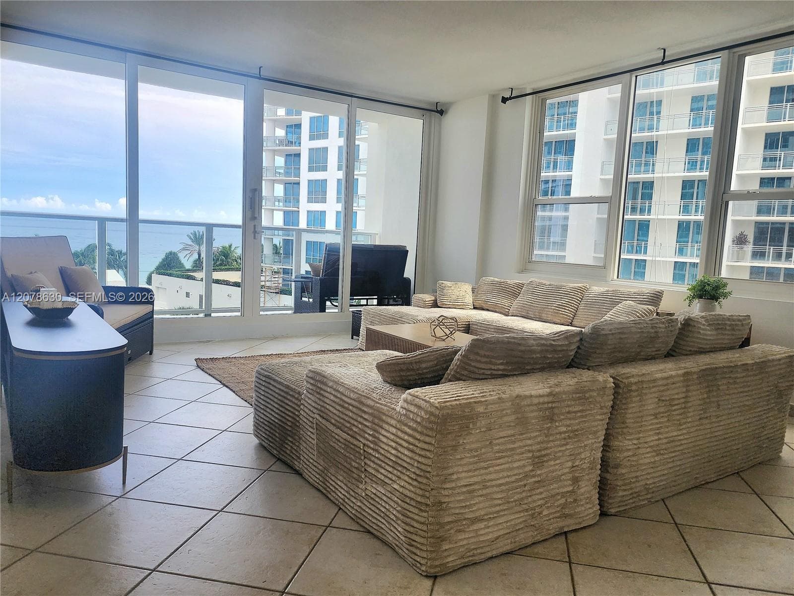 ALEXANDER TOWERS CONDO · #621 in Hollywood - Photo 4