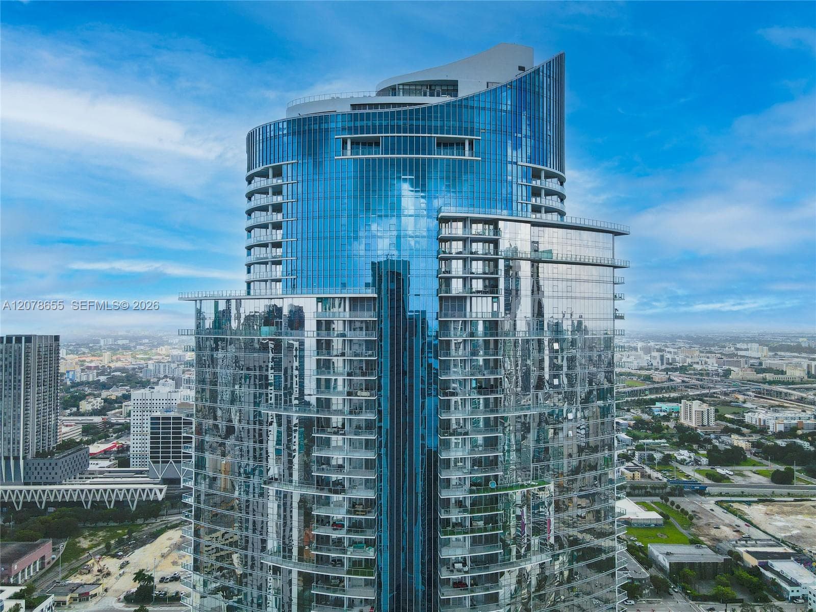 Paramount Miami Worldcenter · #3202 in Miami - Photo 46