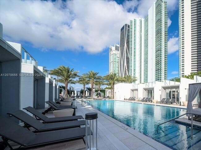 Paramount Miami Worldcenter · #3202 in Miami - Photo 34