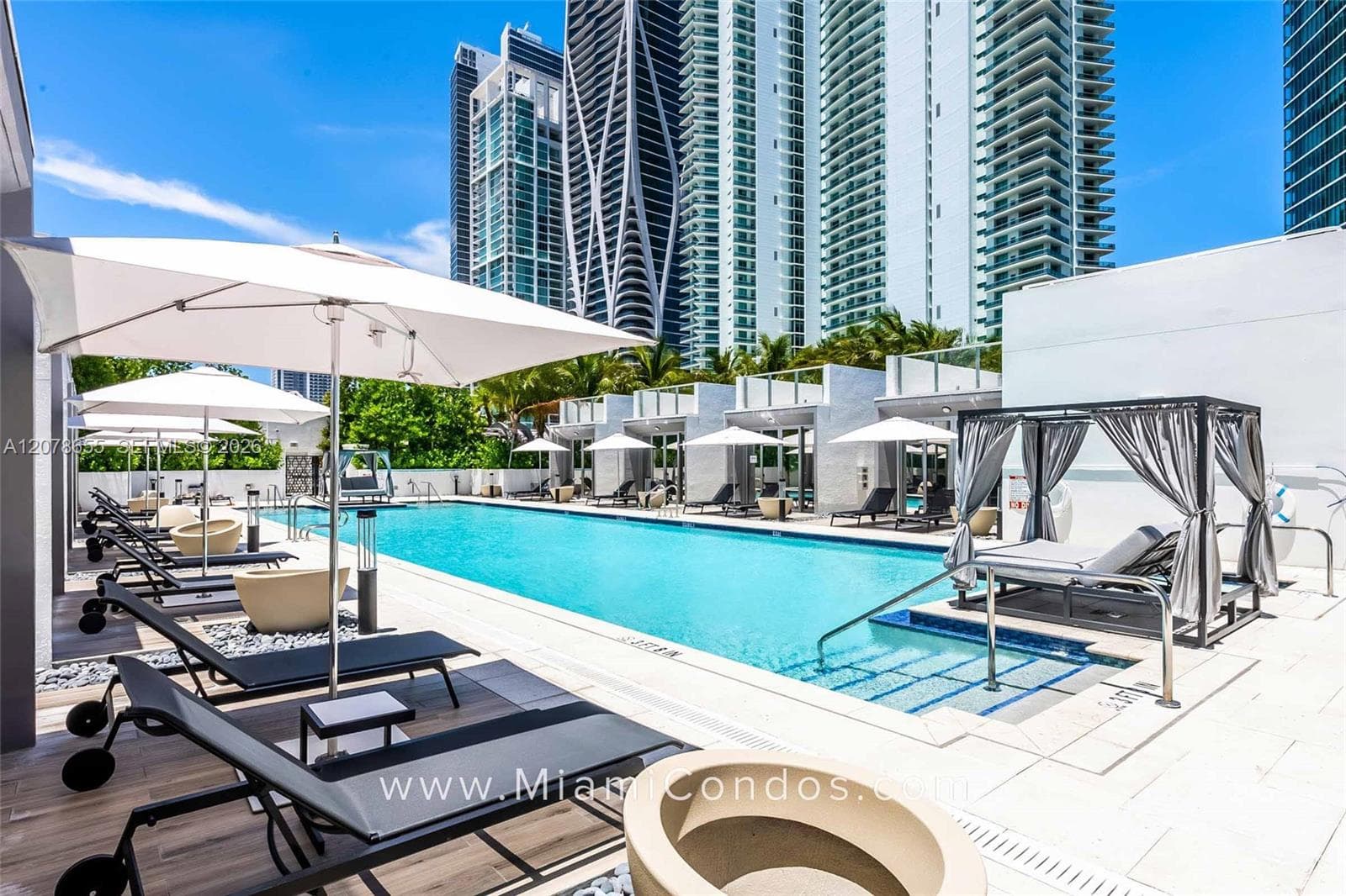 Paramount Miami Worldcenter · #3202 in Miami - Photo 44