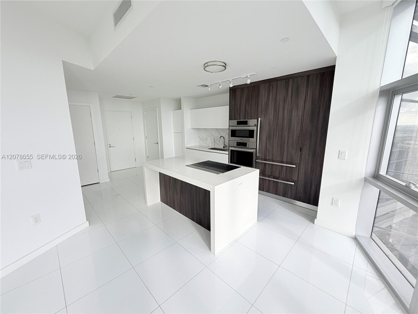 Paramount Miami Worldcenter · #3202 in Miami - Photo 4
