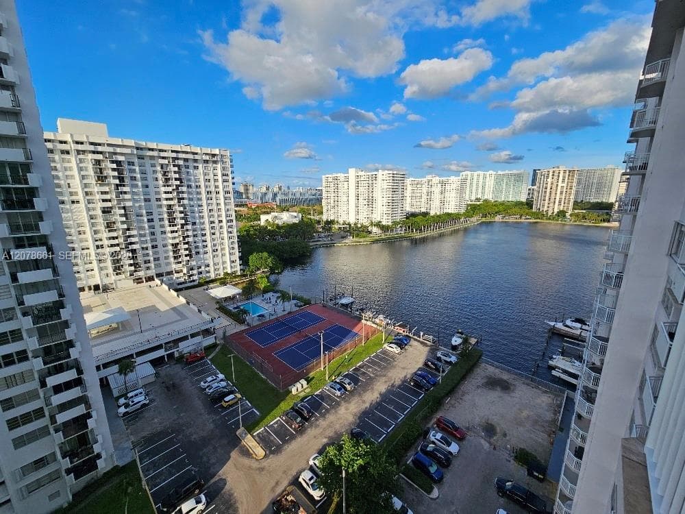 Plaza Del Prado · #1602 in Aventura - Photo 17