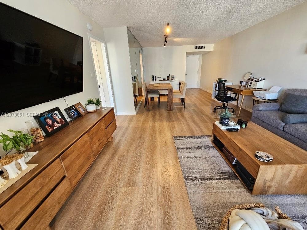 Plaza Del Prado · #1602 in Aventura - Photo 14