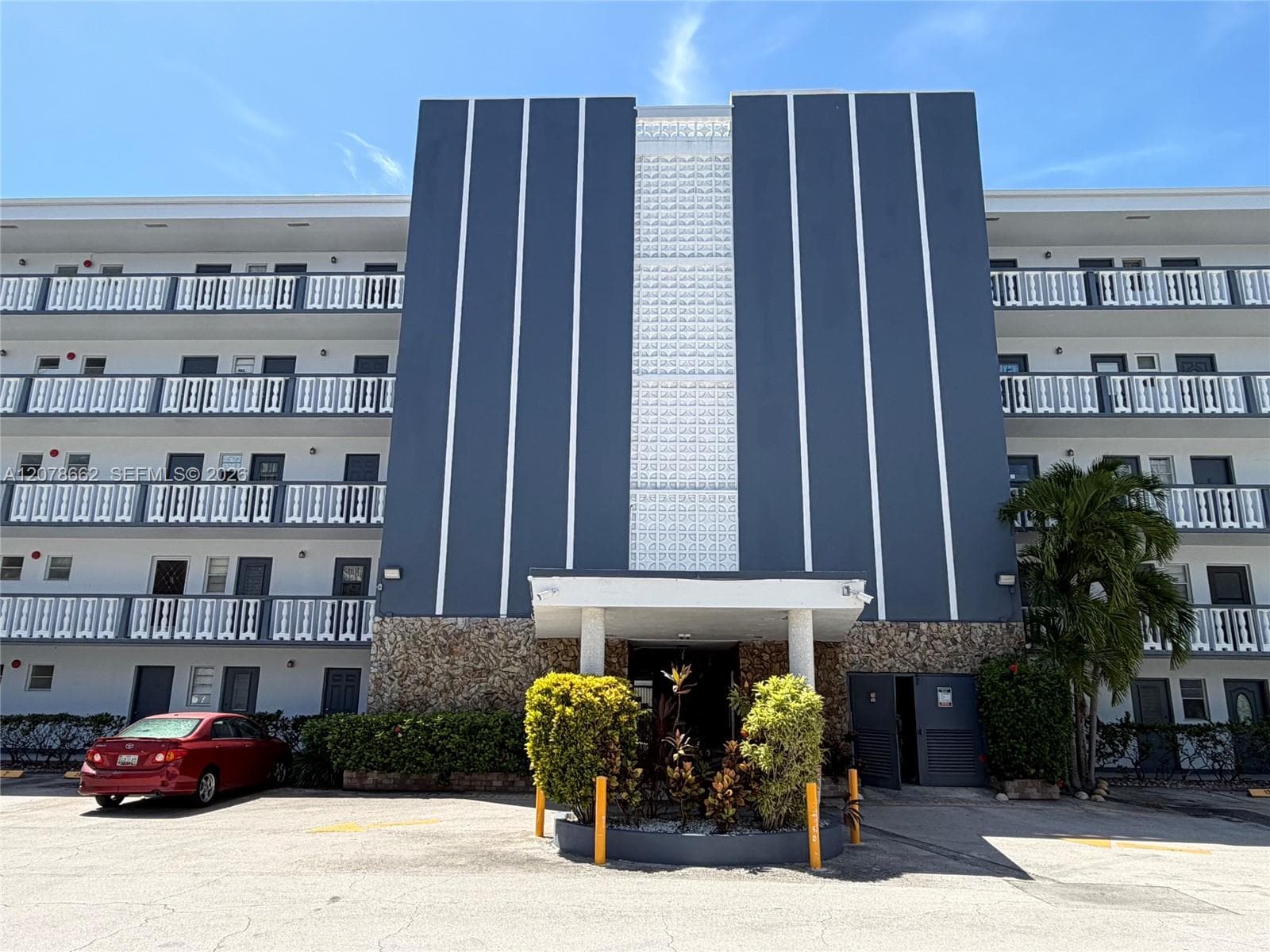MEADOWBROOK TOWERS CONDO · #103 in Hallandale Beach - Photo 2