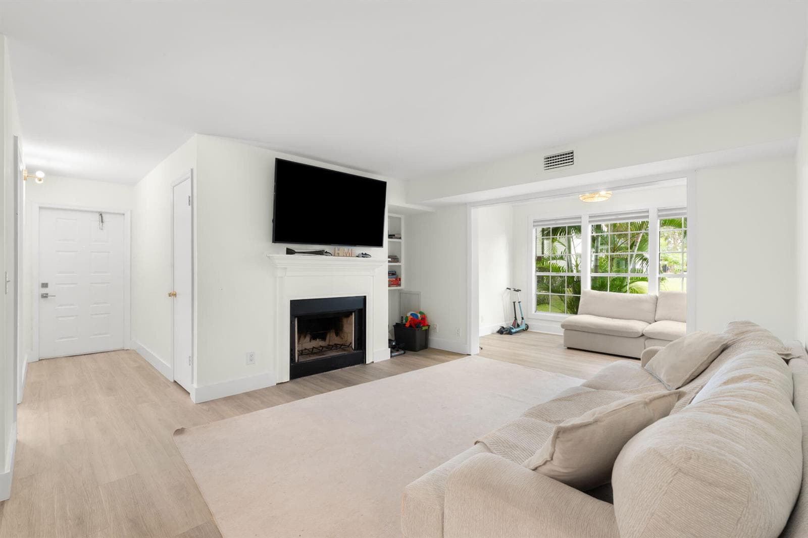 25-web-or-mls-5063 Heatherhill Ln 6, Boc