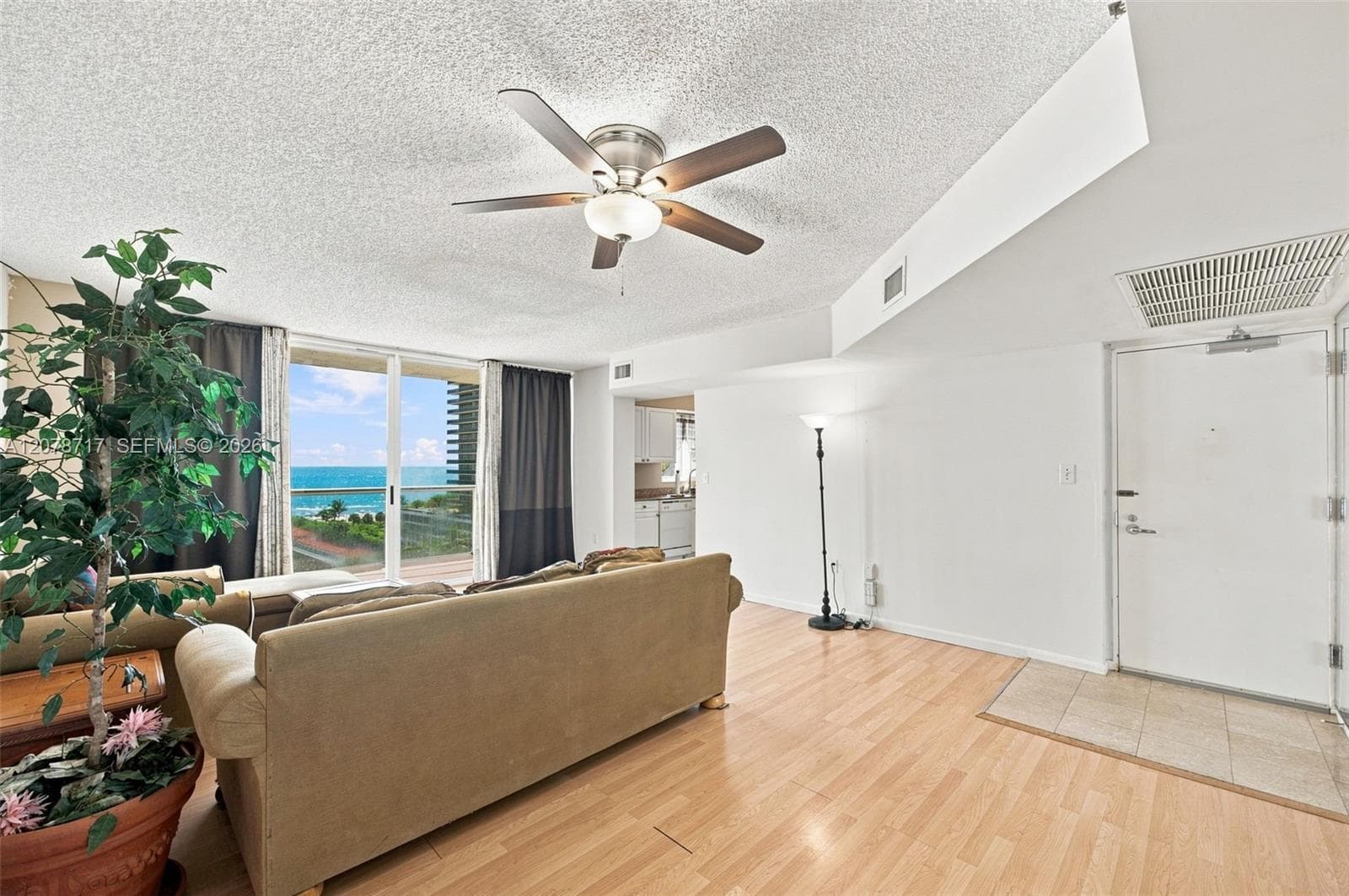 Grandview Condominium · #1006 in Miami Beach - Photo 3