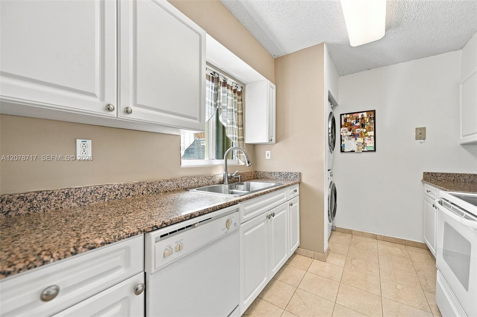 Grandview Condominium · #1006 in Miami Beach - Photo 5