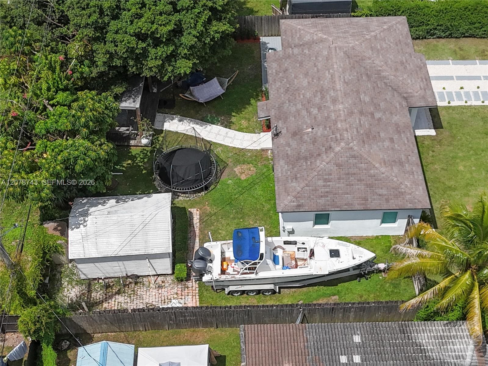 14940 Pierce St photo 24
